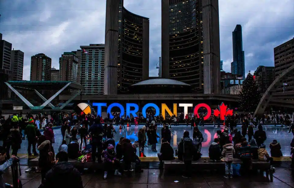 Relocating to Toronto, Canada – A Complete City Guide