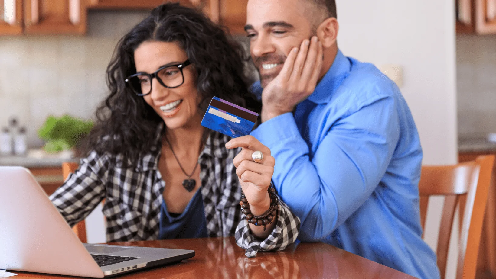 Are Travel Credit Cards Worth It? Let's find out