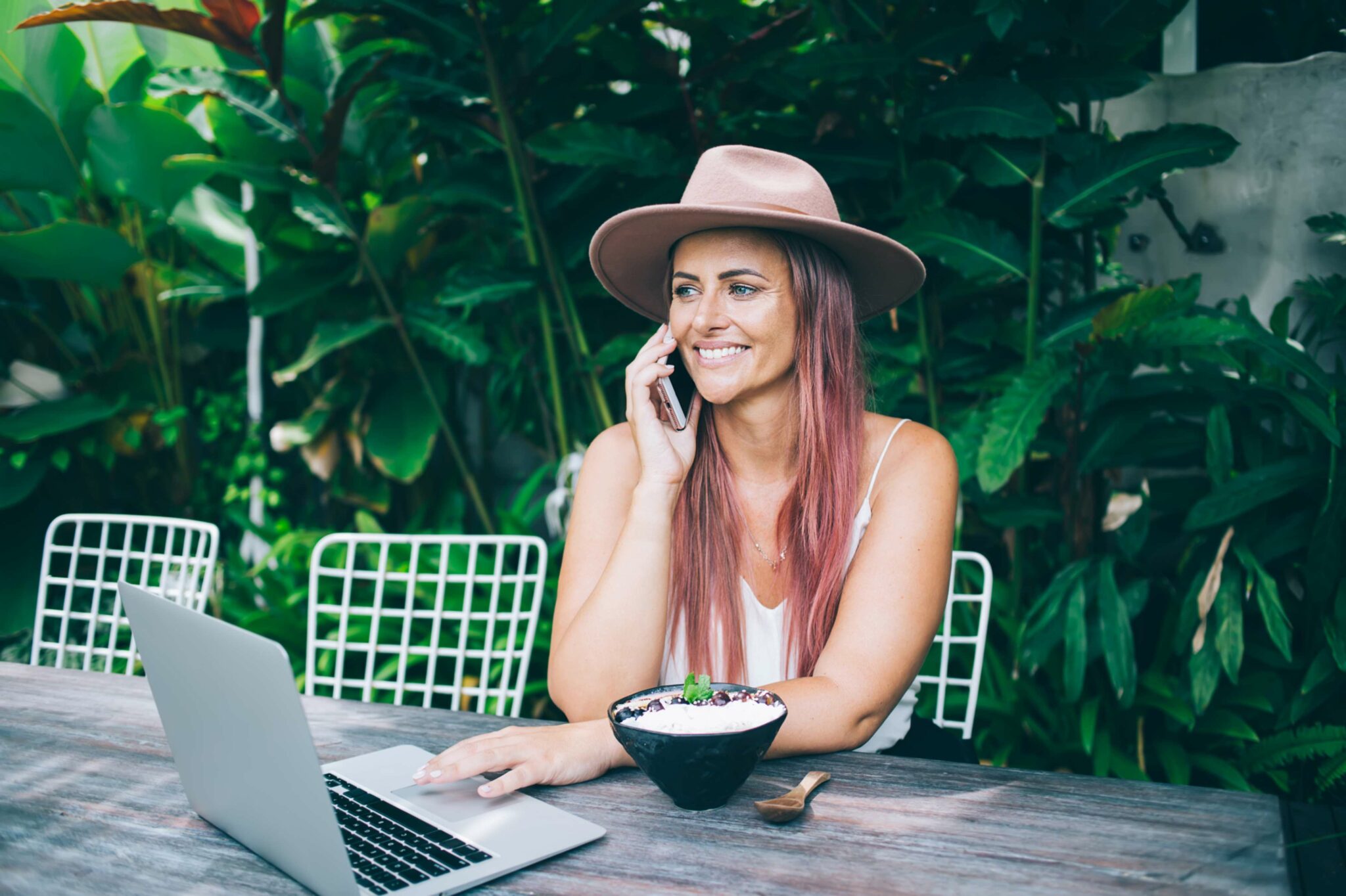 Is It Worth Being a Digital Nomad? Insights & Realities