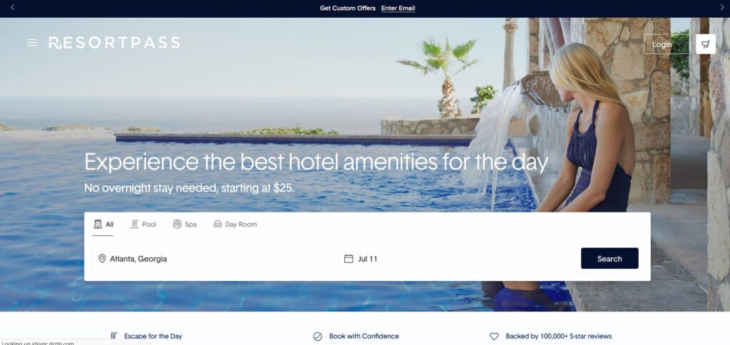 ResortPass website homepage. This resortpass review highlights easy access to luxury amenities.