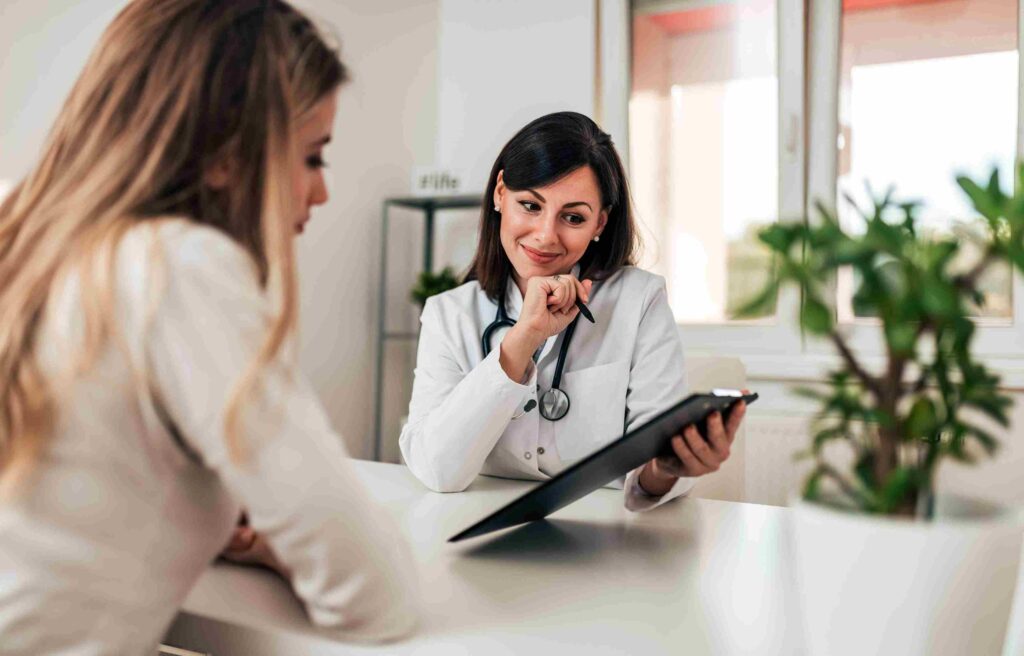 health professionals discussing best cities with medical jobs