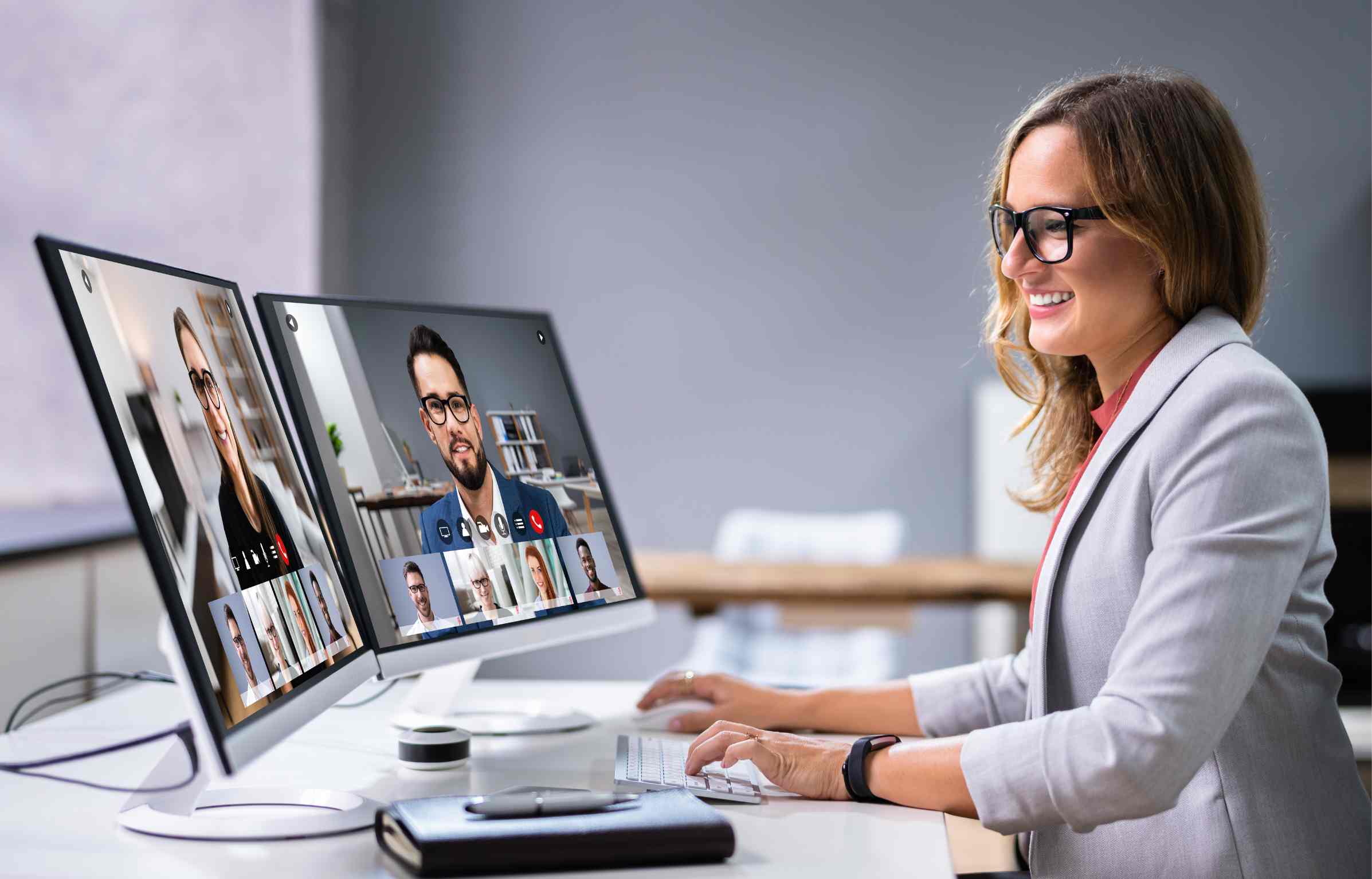 Woman in virtual meeting using AI Tools for Remote Work to collaborate with her team.