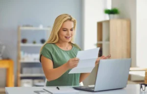 What Is a Job Offer Analyzer and How Can It Help Before You Accept?