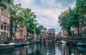 Moving to Amsterdam from the US: Costs, Visas, Housing, and First Steps